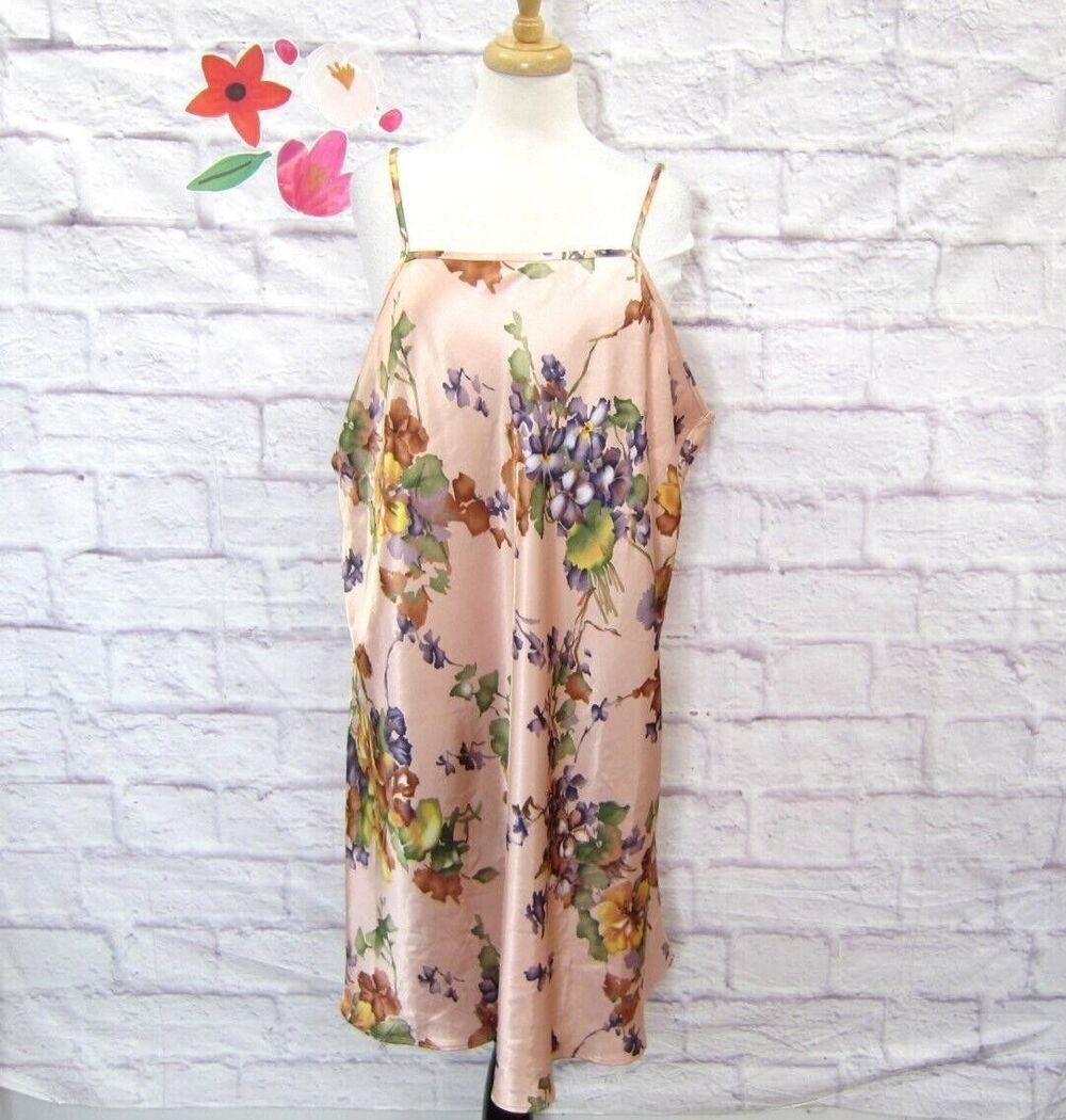 Avenue size 22/24 Satin Night Gown Chemise Lingerie Slip Dress Pink Floral